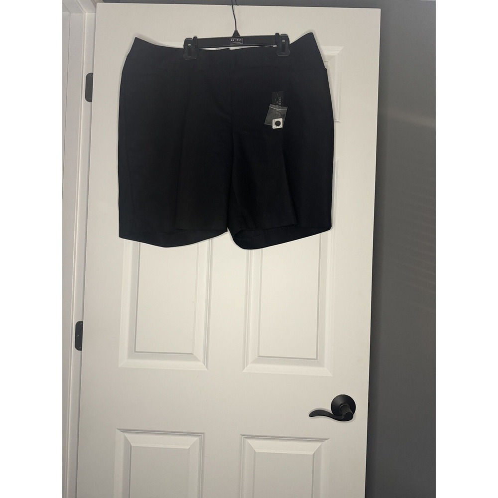 Lane Bryant The Lena Curvy Fit Pleated Dressy Cotton Blend Shorts Black  20 NWT